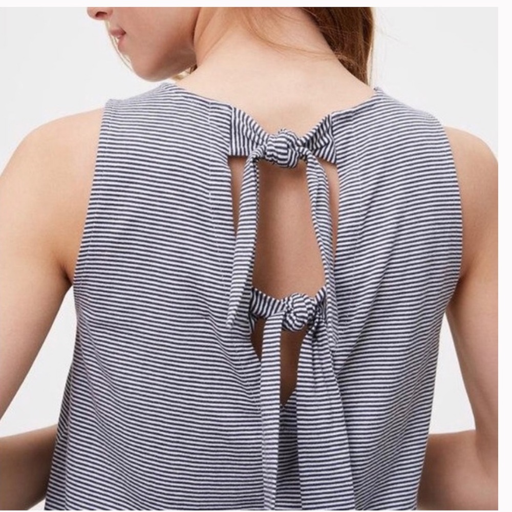 🌻5/35🌻 Loft | striped bow back tank